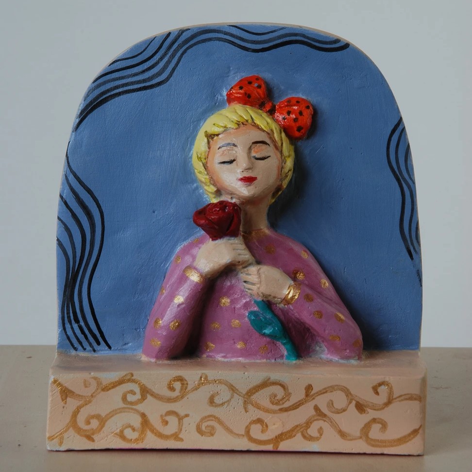 Devojčica sa ružom - Ručno rađeno, Reljefi i skulpture | Atelje Milunović