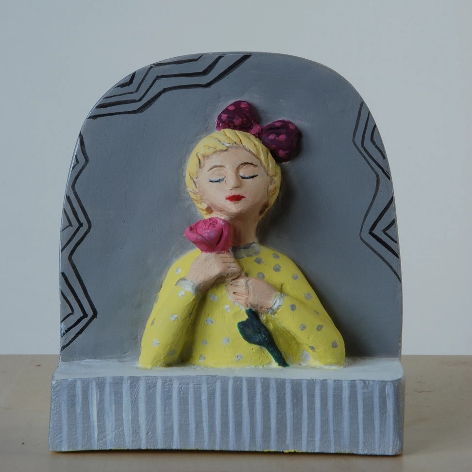 Devojčica sa ružom - Ručno rađeno, Reljefi i skulpture | Atelje Milunović